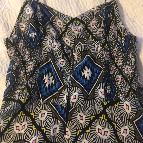 Old Navy geometric print dress - Picture 3 of 3